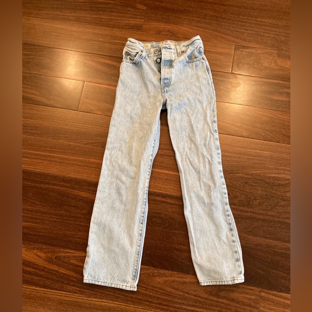 Levi’s Ribcage Straight Ankle Jeans
